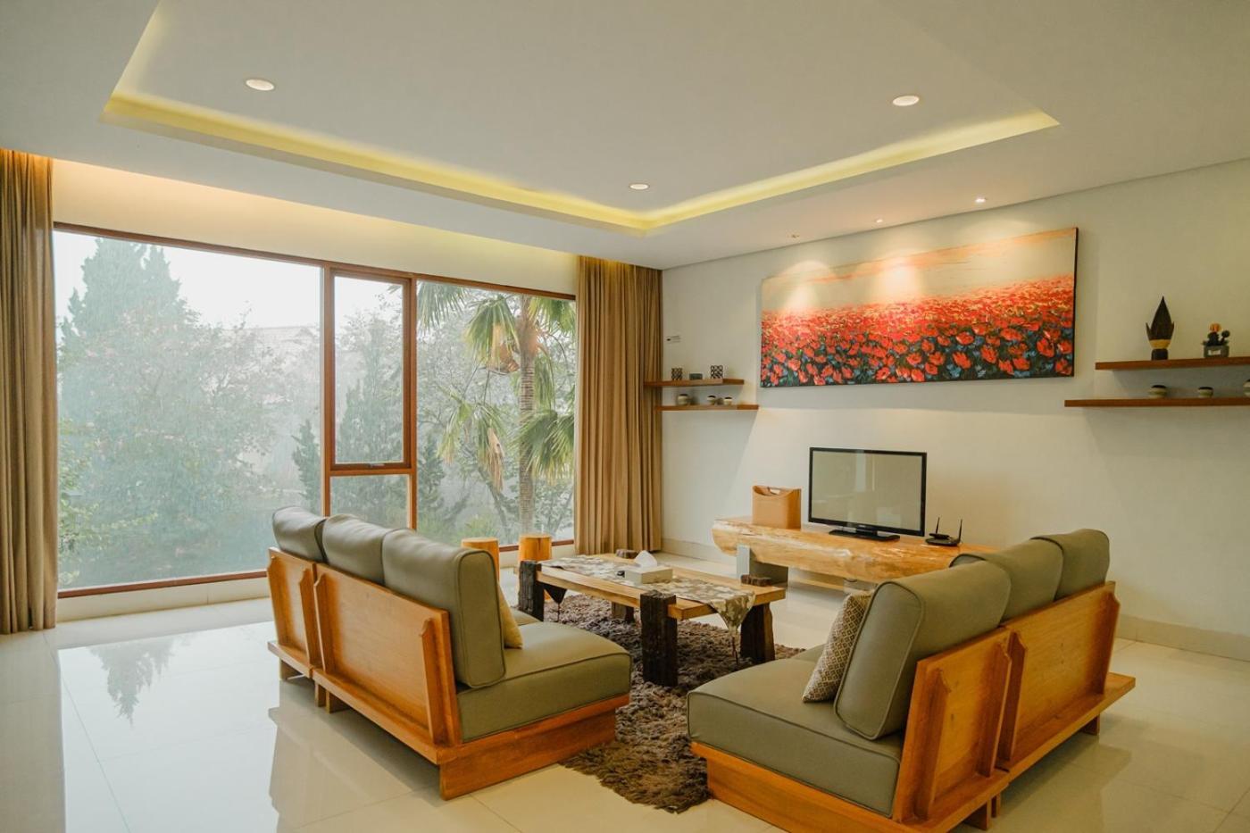 Ohara View 5 Bedrooms With A Private Swimming Pool * Bandung